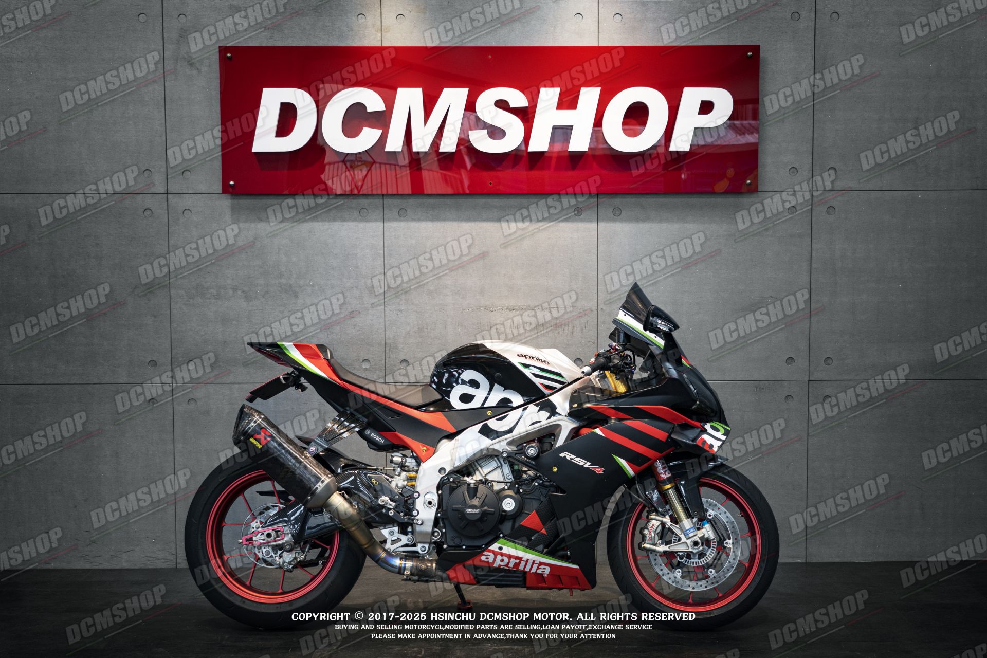 2016 Aprilia RSV4 RF_