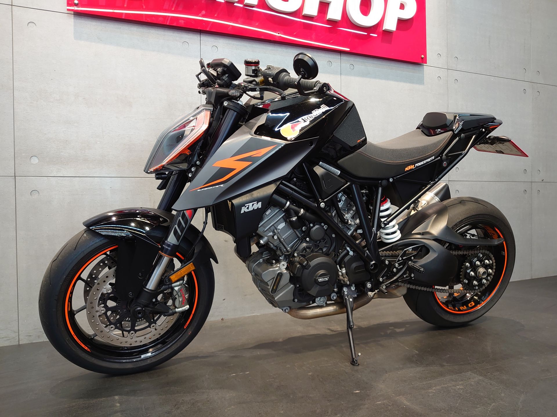 2018 KTM 1290 SUPERDUKE R 