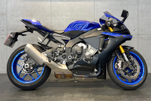 2015 YAMAHA YZF R1